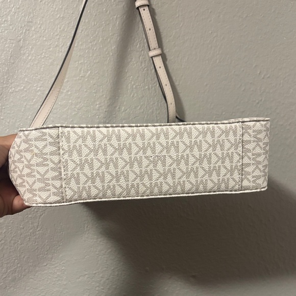 Michael Kors Cream/Gray Signature MK Crossbody Bag - Picture 6 of 7
